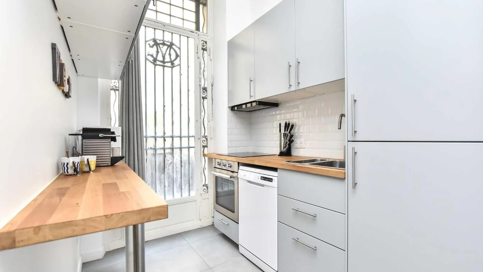 Welcoming Apartment - 1Br 6P - Madeleine Paříž